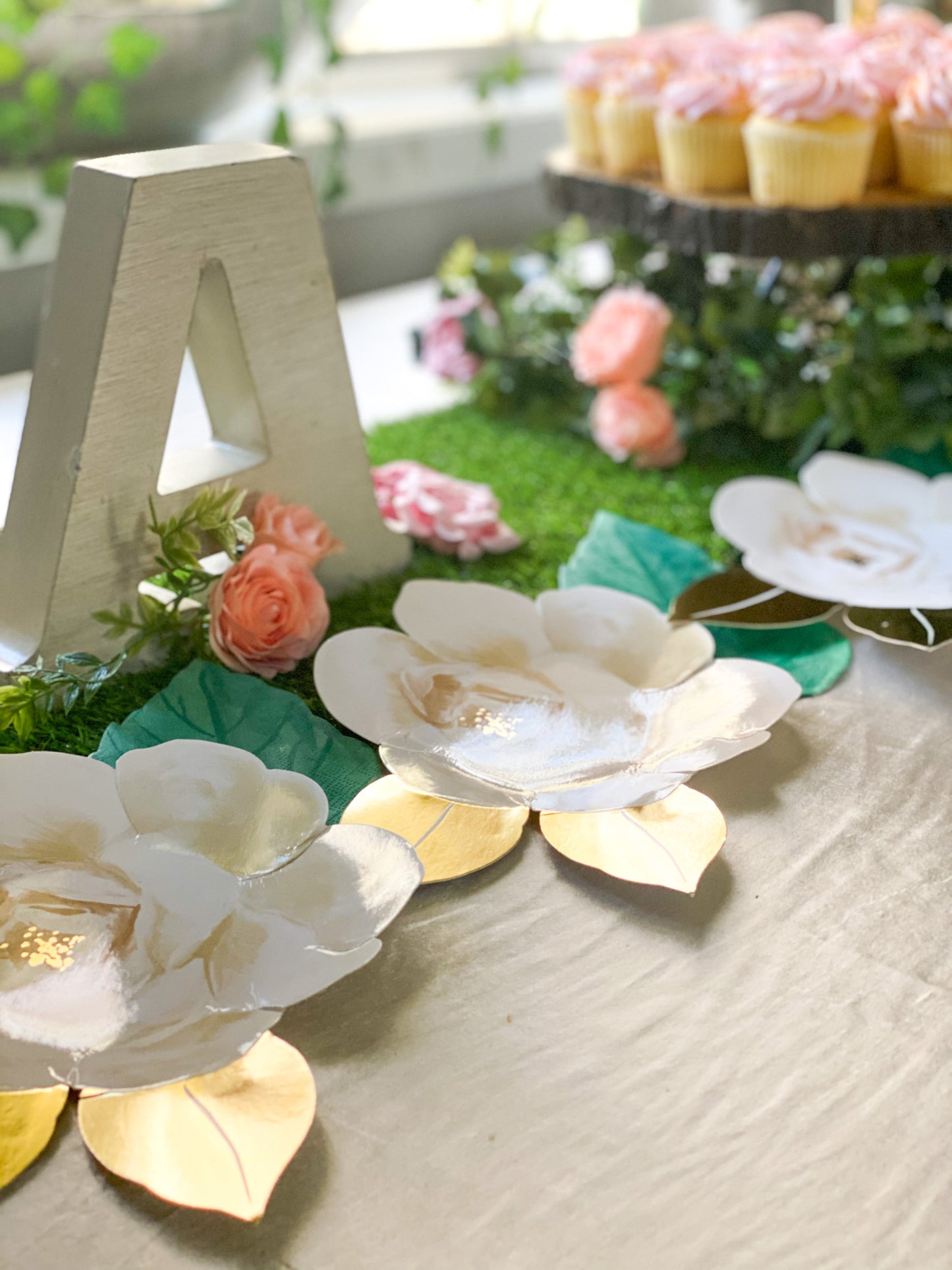 White Rose Plates
