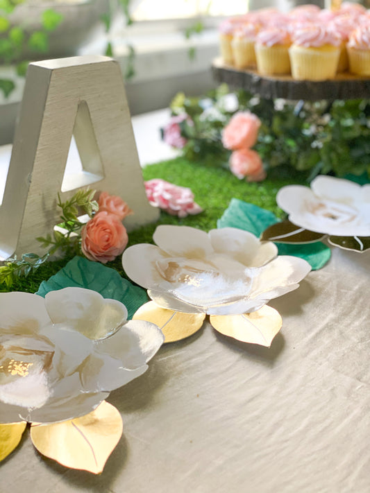 White Rose Plates